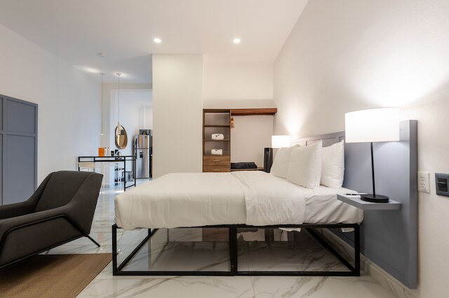 ウィンウッド・ハウス・アラン・ポー