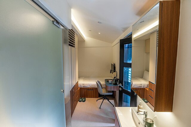 ウィーブ・スイーツ - ミッドタウン