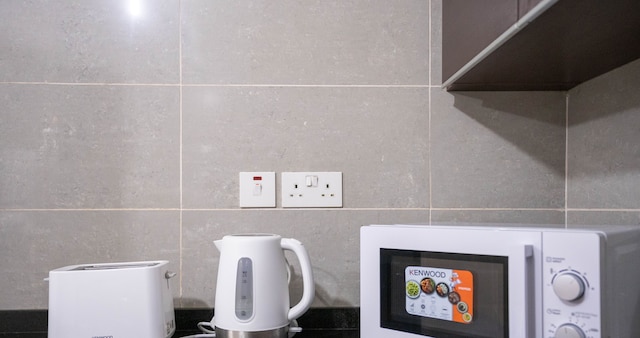 マリナブルーのスタイリッシュな1ベッドルーム