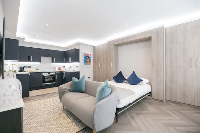 アーバンシック - ネヴァン