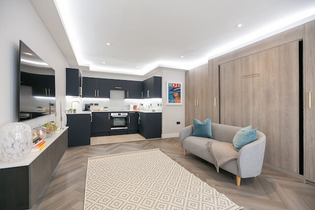 アーバンシック - ネヴァン