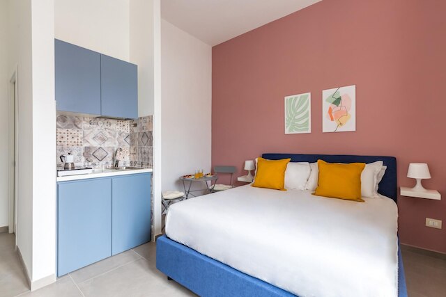 マリアズ ブライト フラット アット ザ カテドラル by ワンダフル イタリー