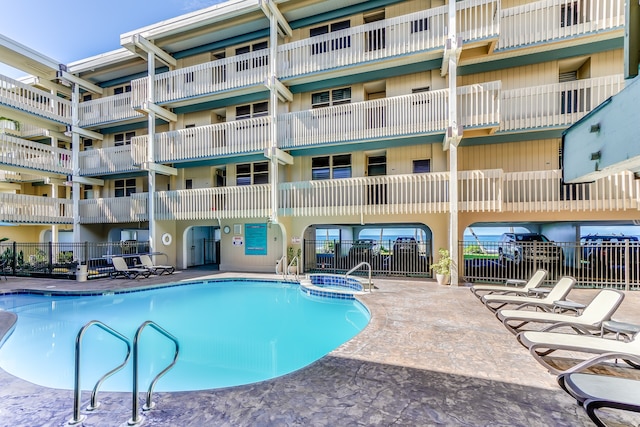 コナ バリ カイ 214 オーシャンフロント 2 ベッドルーム コンド バイ レッドオーニング