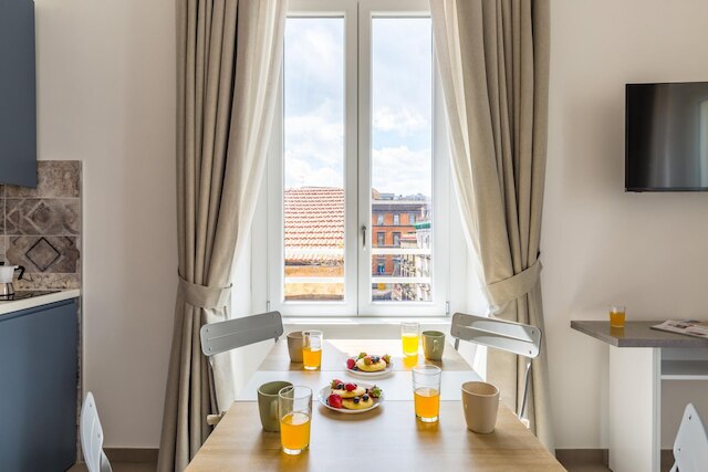 マリアズ ブライト ファミリー フラット アット ザ カテドラル by ワンダフル イタリー