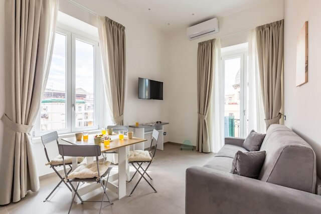 マリアズ ブライト ファミリー フラット アット ザ カテドラル by ワンダフル イタリー