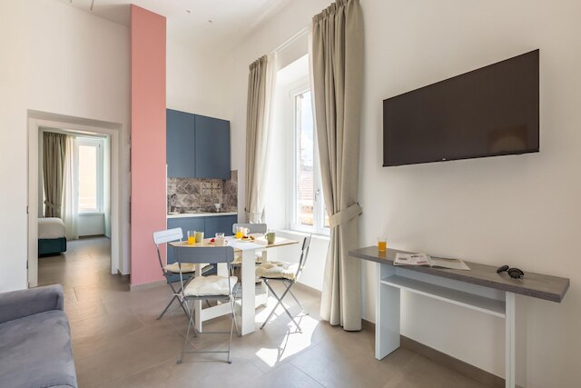 マリアズ ブライト ファミリー フラット アット ザ カテドラル by ワンダフル イタリー