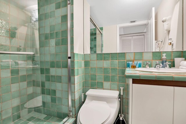 ニュー アメージング ラージ 3 ベッドルーム ダイレクト オーシャンフロント ペントハウス オン オーシャン ドライブ