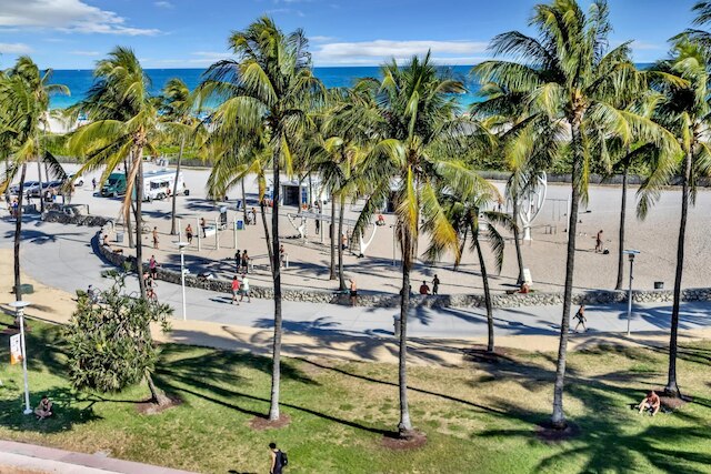 ニュー アメージング ラージ 3 ベッドルーム ダイレクト オーシャンフロント ペントハウス オン オーシャン ドライブ