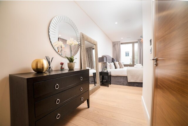 スタニング モダン  アパートメント クロース トゥ ハイド パーク バイ アンダーテドーアマット