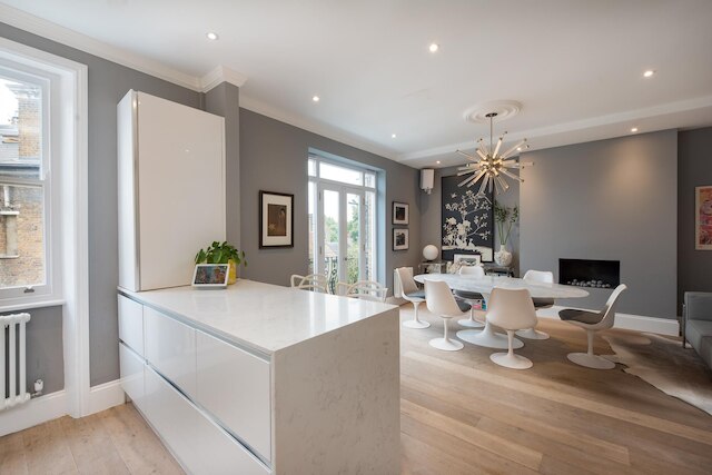 スタニング マイダ ベール  アパートメント ニア リージェント S カナル バイ アンダーテドーアマット