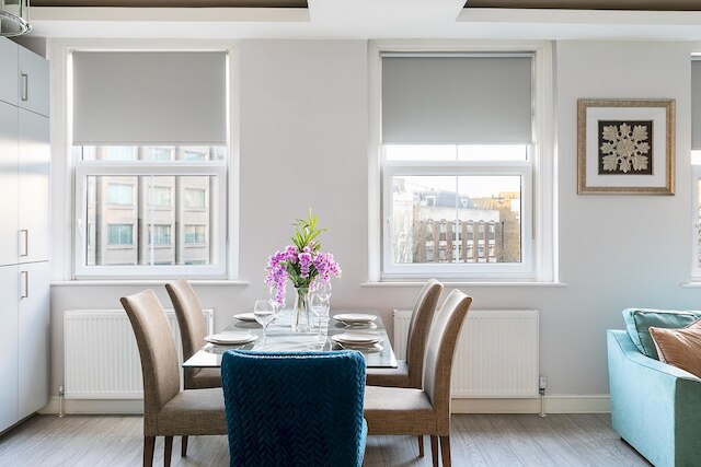 スタイリッシュ モダン 2 ベッドルーム アパートメント オン クロムウェル