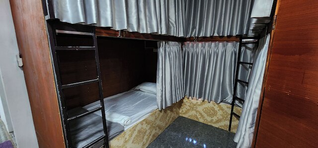 VT スカイ・シップ・ホテル