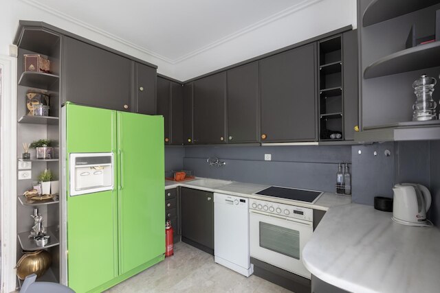 プロピレオン 8 ビッグ イン アテネ