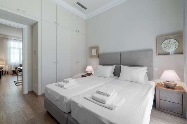 ヒストリック プラカズ デラックス アパートメント