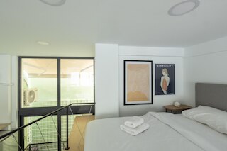 オン エア トップ デザインド ジェム