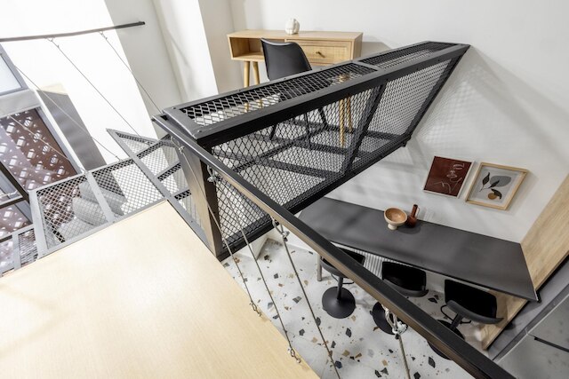 オン エア トップ デザインド ジェム