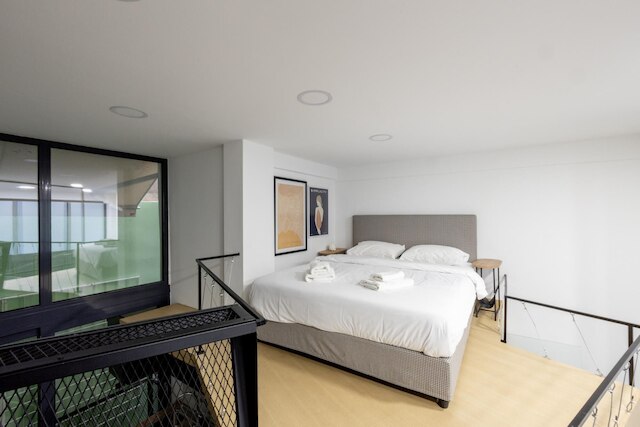 オン エア トップ デザインド ジェム