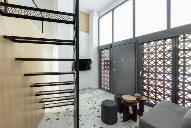 オン エア トップ デザインド ジェム