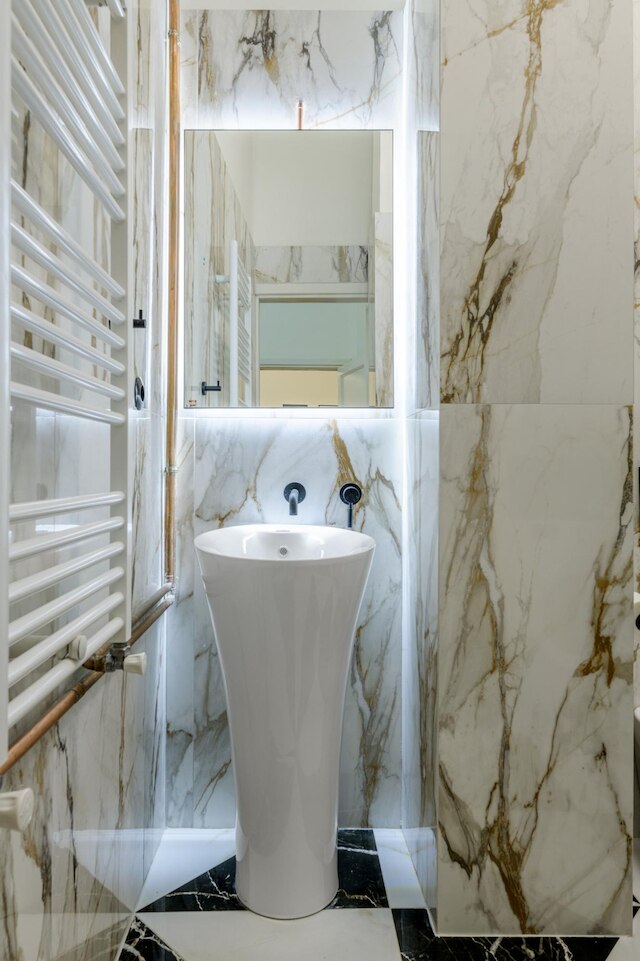 インカンパラブル プラカズ ラックス 2ベッドルーム アパート ウィズ プライベート ヒーテッド プール