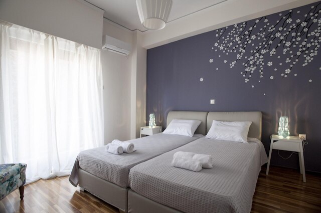 ミツェオン 2オス イン アテネ