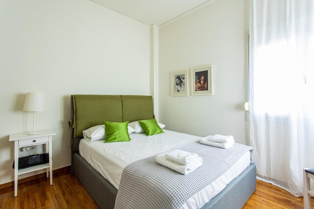 ペントハウス ジェム W アウトスタンディング アクロポリス ビュー