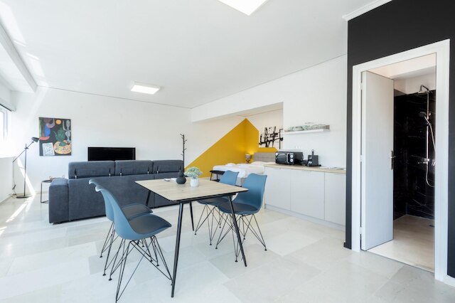 ヒップ アンド ファン イン アテネ アパートメント A