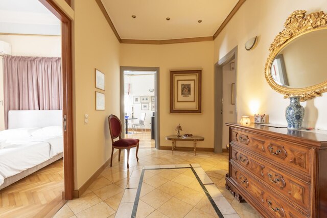 アイディアル 4 ベッドルーム アパートメント イン プラカ フォー 10