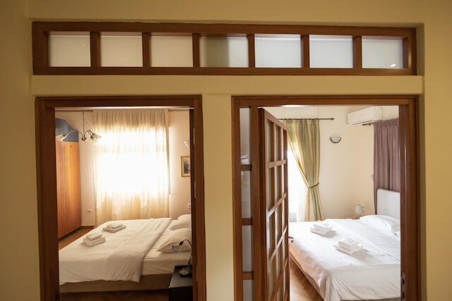 アイディアル 4 ベッドルーム アパートメント イン プラカ フォー 10