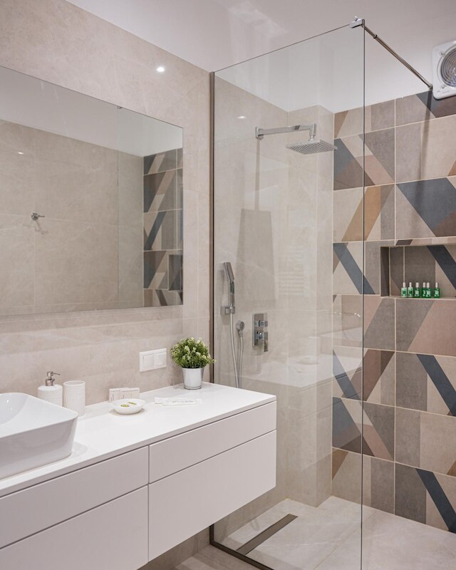 ヴェイクー 46 アイセ イン アテネ