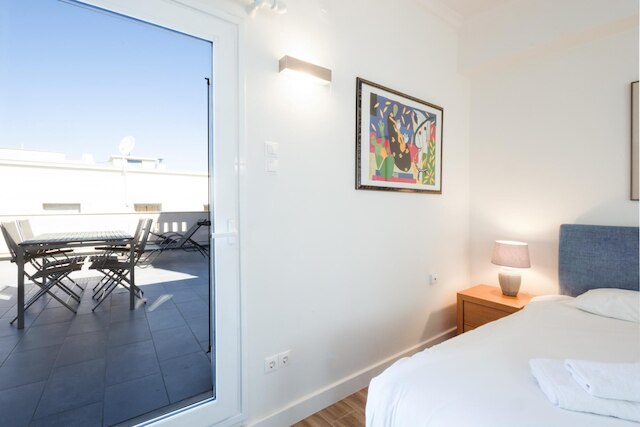 ダウンタウン コクーン ウィズ ルーフ デッキ