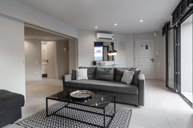 スーパーブ セントラル アテネ スイート ウィズ ルーフトップ パーフェクト フォー 5 ゲスト 85sqm