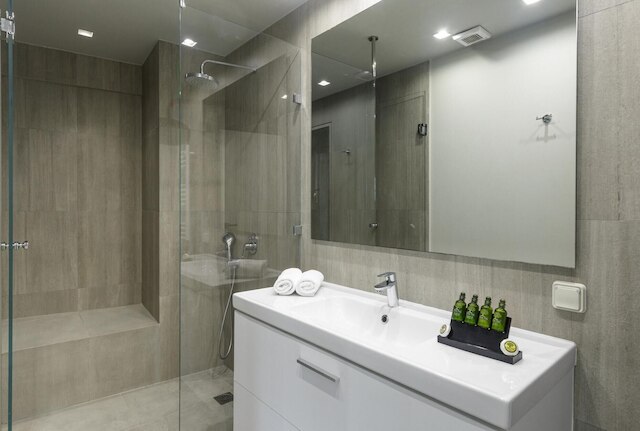 スーパーブ セントラル アテネ スイート ウィズ ルーフトップ パーフェクト フォー 5 ゲスト 85sqm