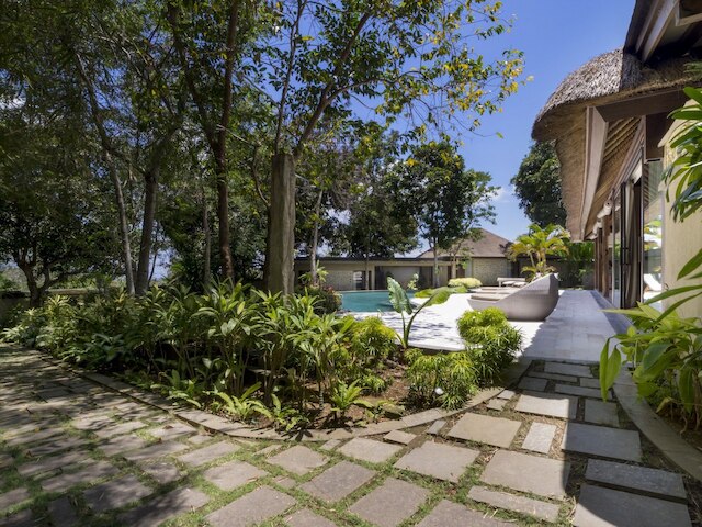 ヴィラ カユ メラ イン ペチトゥ