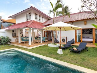 ヴィラ・ウマラ