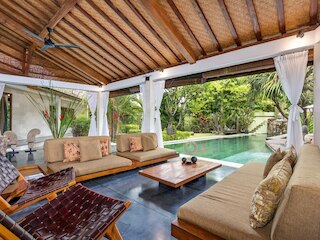 ヴィラ・シャンティカ