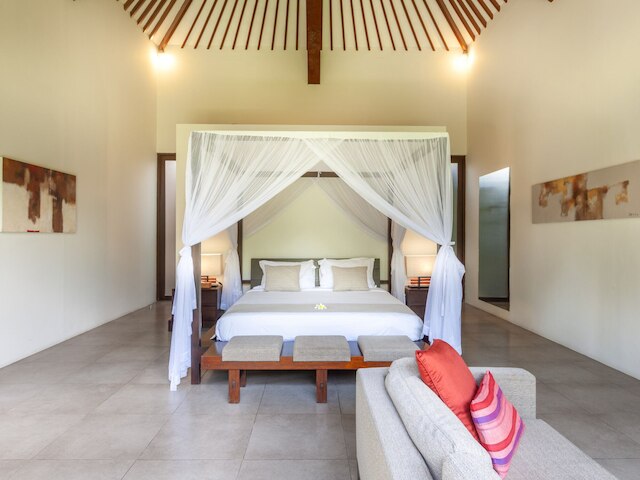 ヴィラ・アリス・サトゥ