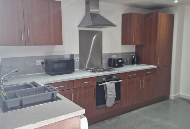 レマーカブル 2 ベッド  アパートメント イン セントラル リバプール