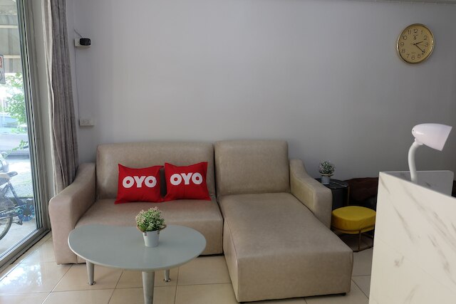 POP 75429 101 プレース・ナヴァナコーン