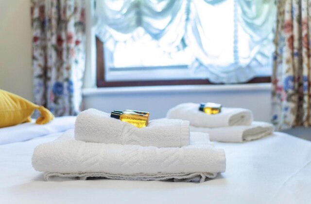 レマーカブル 3 ベッド  アパートメント イン ロンドン