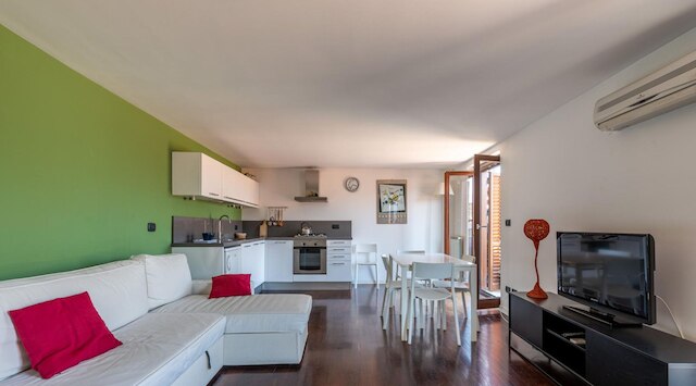 シアヴッツォ アパートメント ウィズ テラス