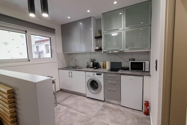 LK アパートメンツ B - アテネ シティ