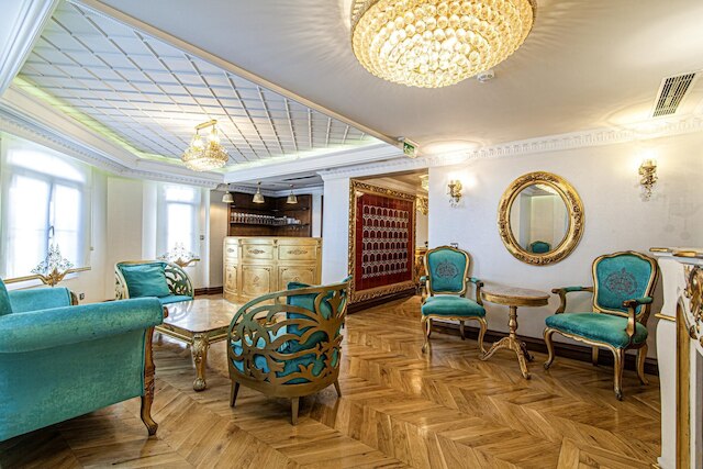 マグニフィセント ヒストリック マンション イン ベイレルベイ