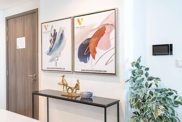 ヴォーグ - ドバイフレームビュー