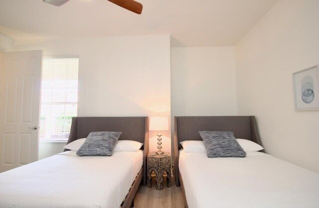 ニュー! ビスタ ケイ ラグジュアリー ミラージュ 2 ベッドルームコンド バイ レッドオーニング