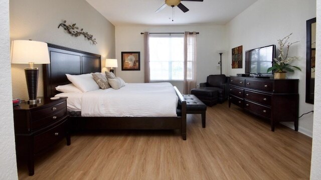 レイク ビュー デライト 3 ベッドルーム コンド バイ レッドオーニング