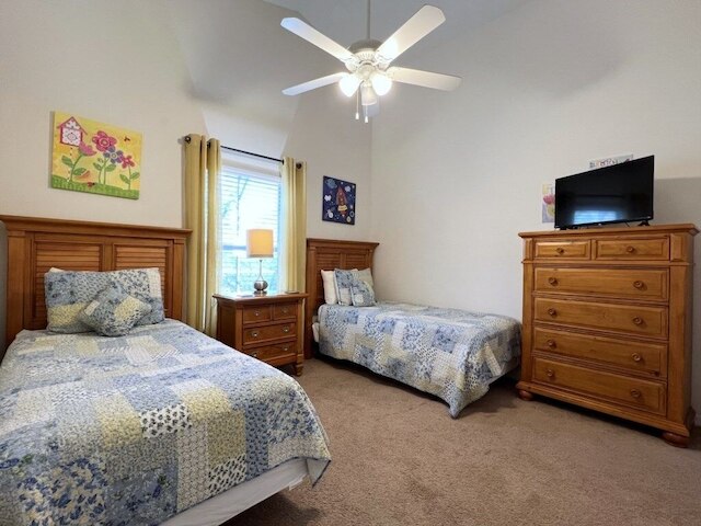 コージー 4 ベッド 3 バス プール ホーム ウィズ ゲームルーム-4450np 4 ベッドルーム ホーム バイ RedAwning