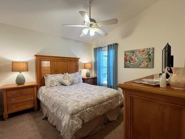 コージー 4 ベッド 3 バス プール ホーム ウィズ ゲームルーム-4450np 4 ベッドルーム ホーム バイ RedAwning