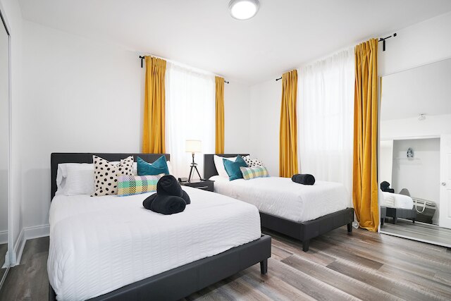 4から14人のゲスト-2つのキッチン、快適リトリート、BBQパティオ