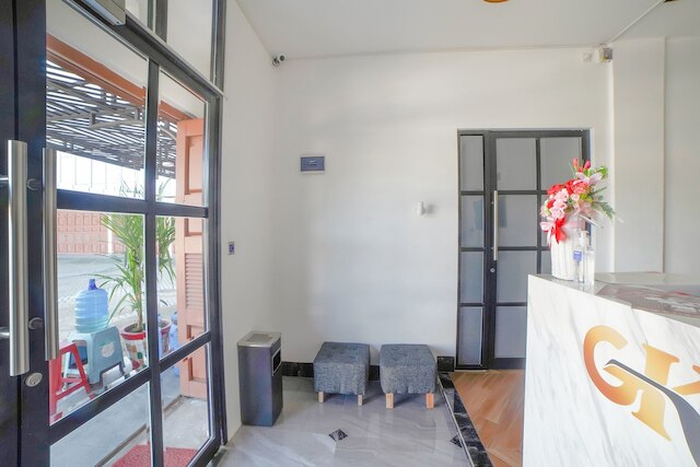 キャピタル O 90447 カルドパ ホテル メガパーク