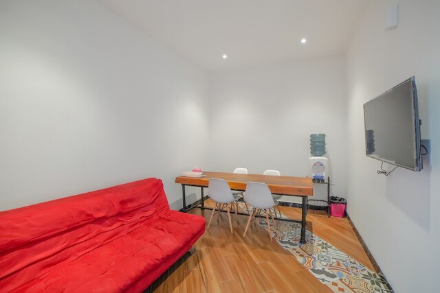 キャピタル O 90447 カルドパ ホテル メガパーク